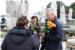 IZNENAĐENJE NA GRUŠKOJ PLACI   Vlahušić   sa   suradnicima dijelio ruže ženama (FOTO)