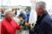 IZNENAĐENJE NA GRUŠKOJ PLACI   Vlahušić   sa   suradnicima dijelio ruže ženama (FOTO)