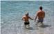 Unatoč lošem vremenu svi pohrlili na plaže