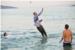 U vjenčanici i odijelu zaigrali picigin pa se provozali na jet-skiju
