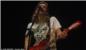 Courtney Love se skinula na pozornici i pokazala grudi