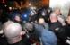 BRANITELJI DEMANTIRALI OSTOJIĆA: Policajac pokušao oteti branitelja i davio ga, ove fotografije sve pokazuju!