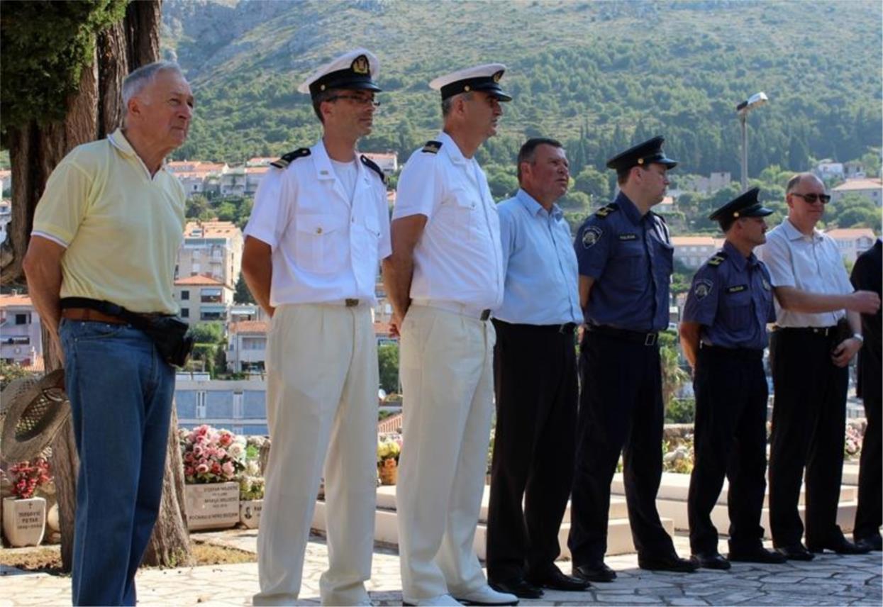 Položeni vijenci na Spomen groblju boraca Narodnooslobodilačkog rata na Boninovu 0