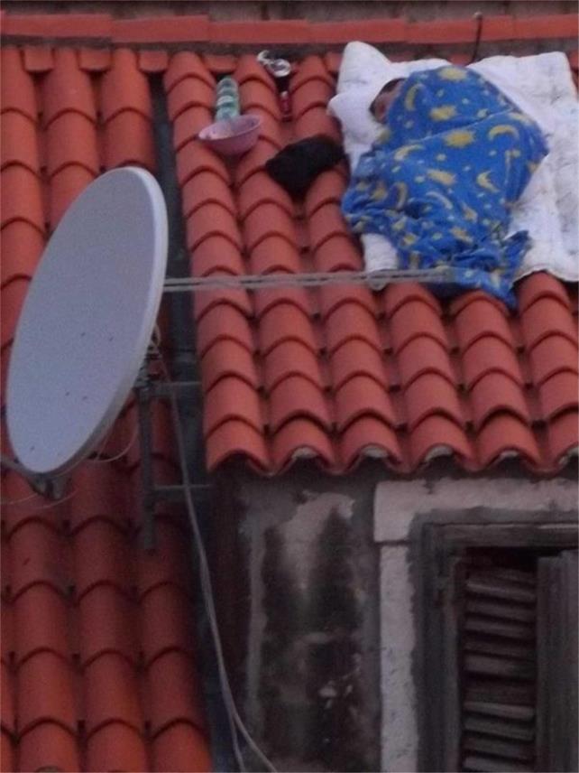 Spavač na krovu-Dubrovnik 0