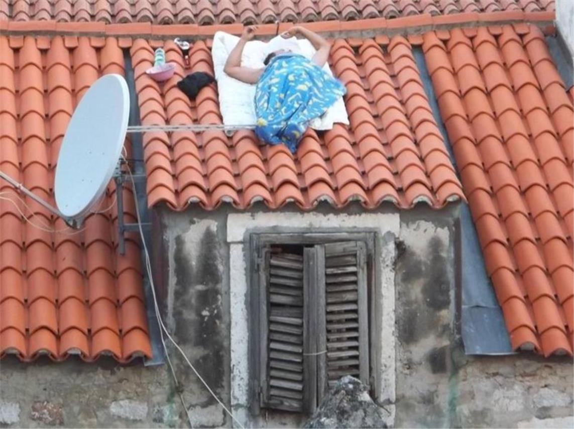 Spavač na krovu-Dubrovnik 0