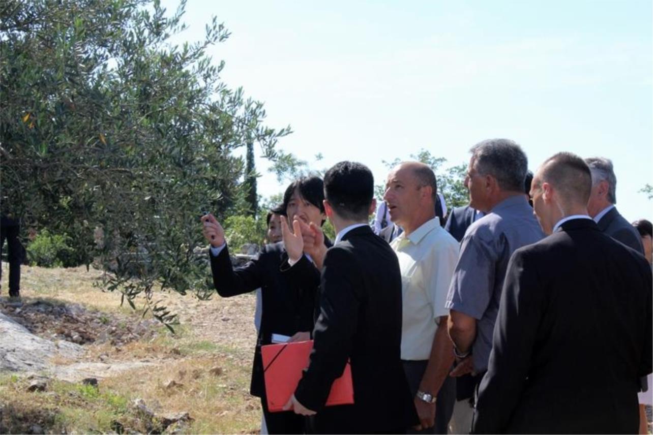 PRINC AKISHINO POSJETIO KONAVLE 0