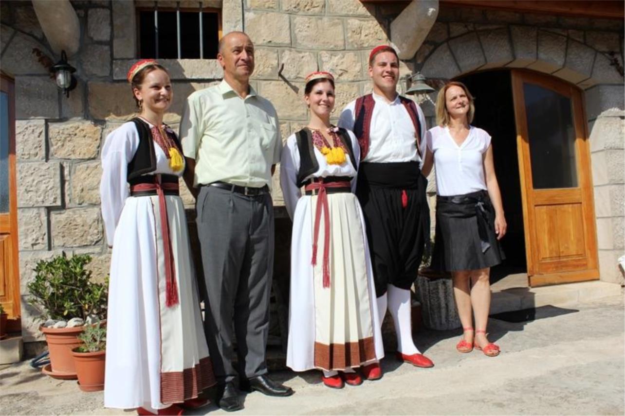 PRINC AKISHINO POSJETIO KONAVLE 0