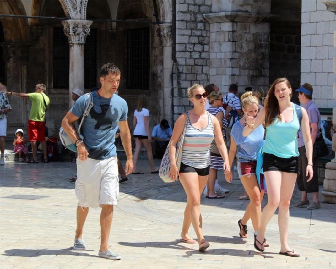 Prepun Stradun turista 0