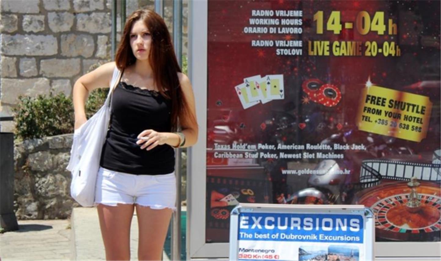 Lijepe zene_Stradun 0