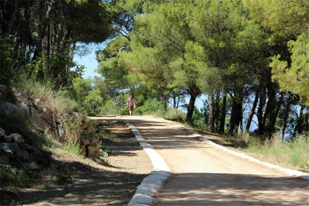 Biciklističko-pješačka ruta na Petki 0