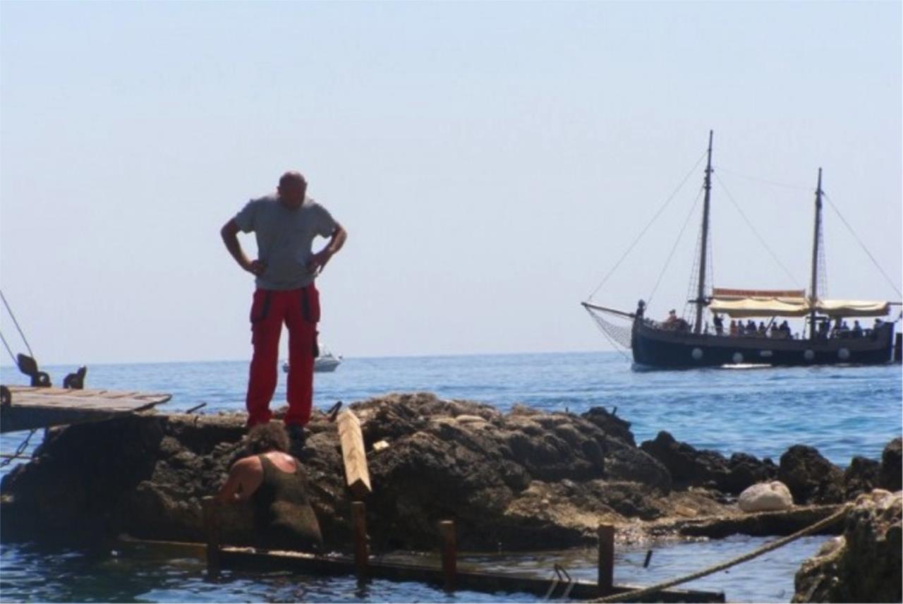 Betoniranje pokraj plaže Banje