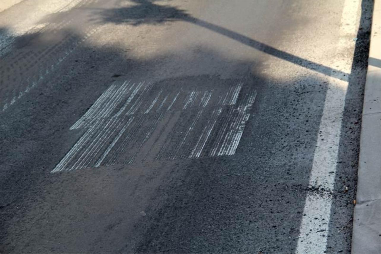 Problemi mikroasfalta u Zagrebačkoj ulici 0