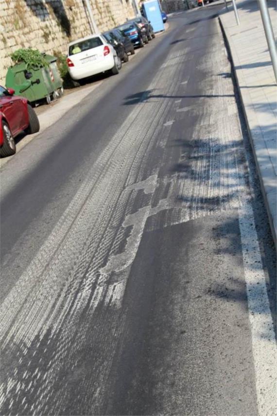 Problemi mikroasfalta u Zagrebačkoj ulici 0