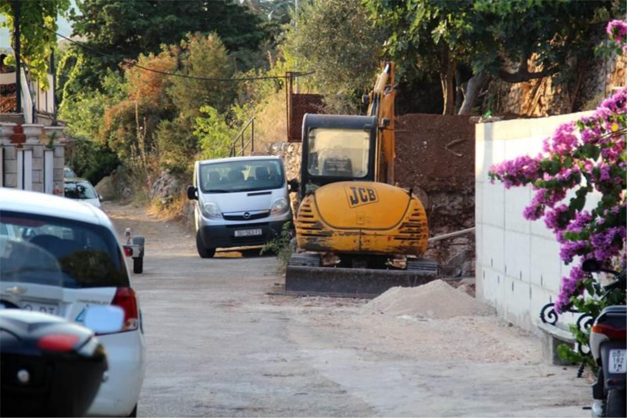 Parking Gornji Kono  0
