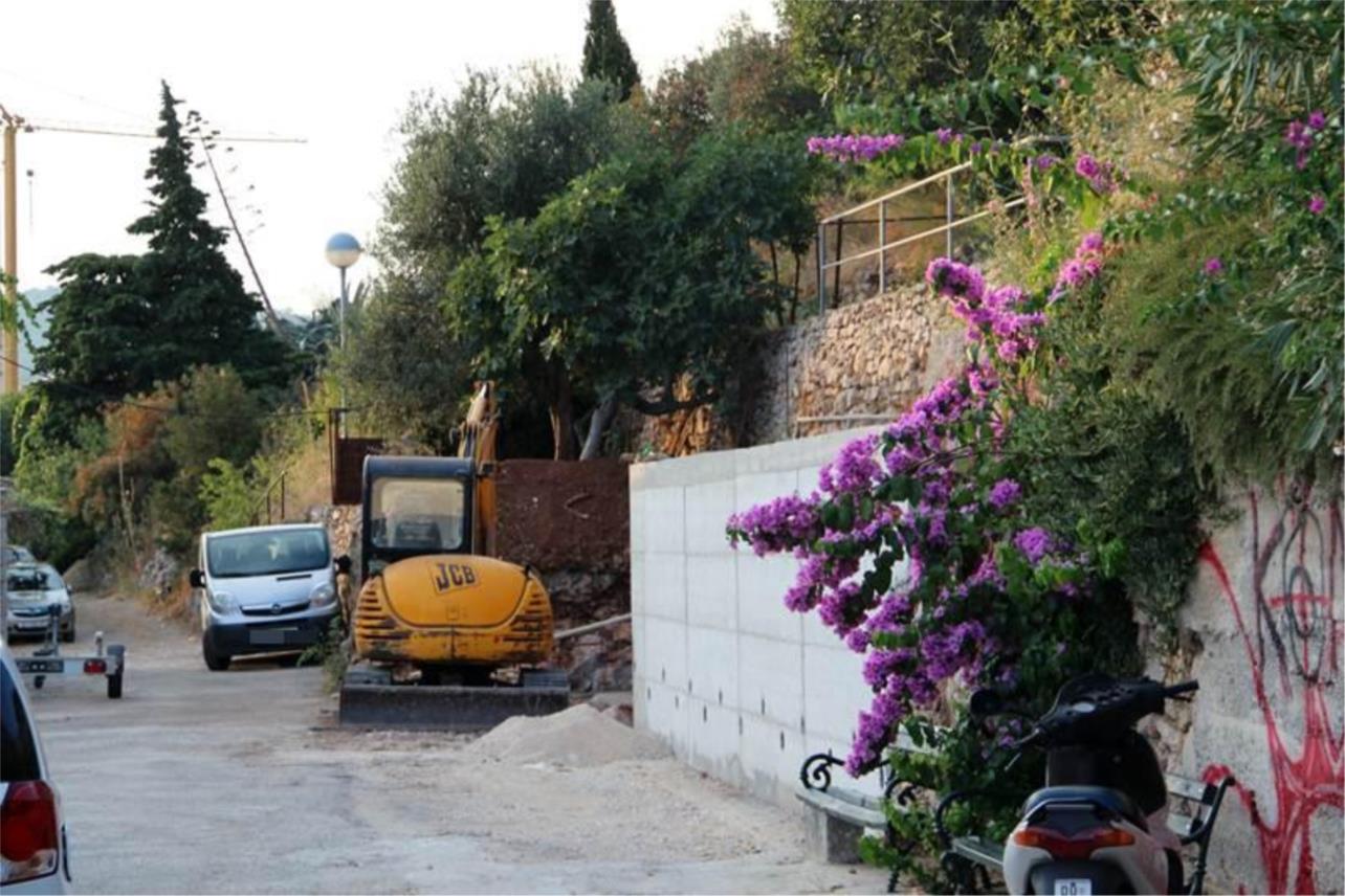 Parking Gornji Kono  0