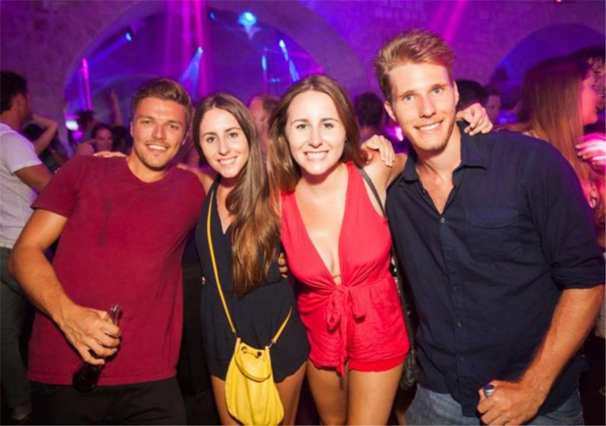 Revelin MTV mashup 0