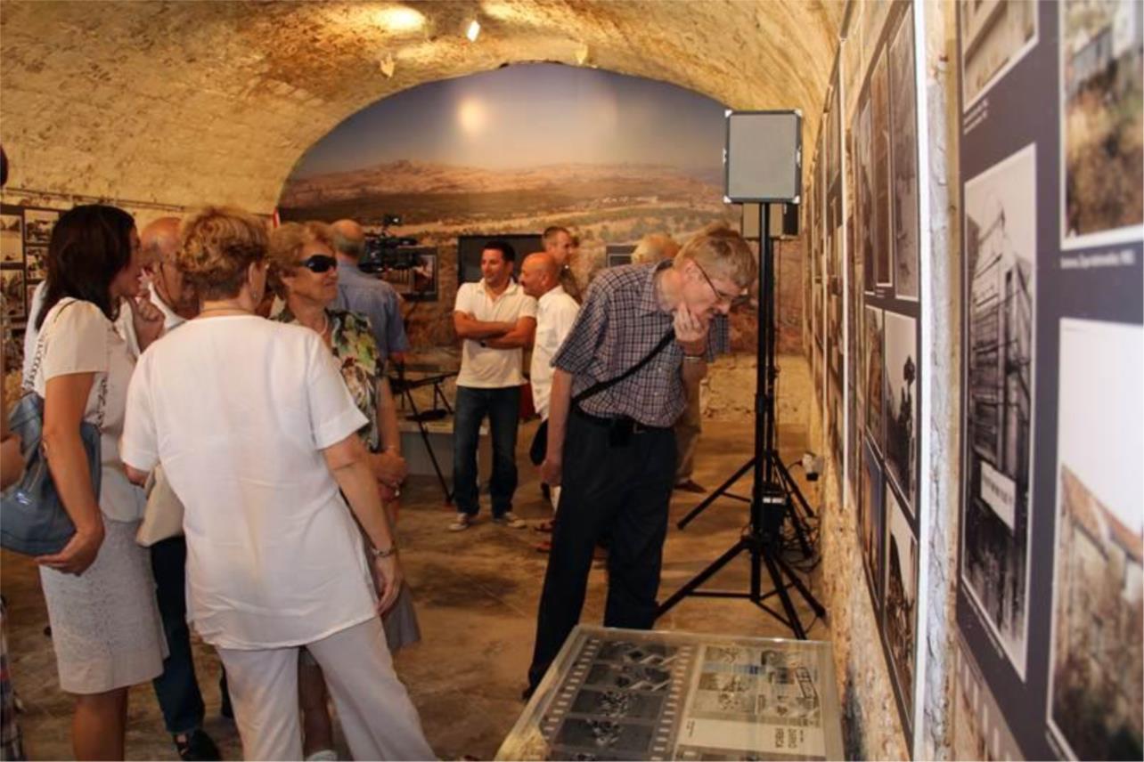 Izlozba Ratna fotografija_Srdj 0