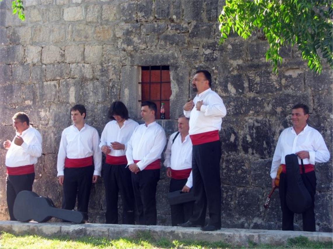 Otkrivanje spomenika Niki Brajiću u Ravnom 0