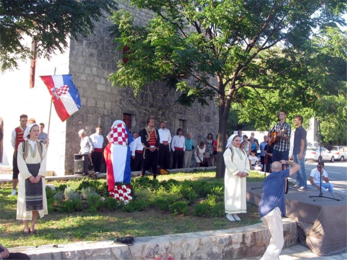 Otkrivanje spomenika Niki Brajiću u Ravnom 0