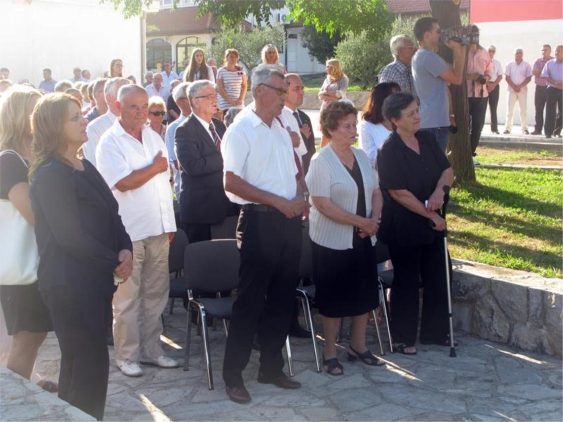 Otkrivanje spomenika Niki Brajiću u Ravnom 0