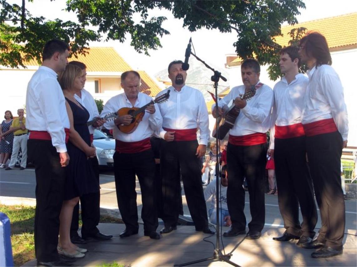 Otkrivanje spomenika Niki Brajiću u Ravnom 0