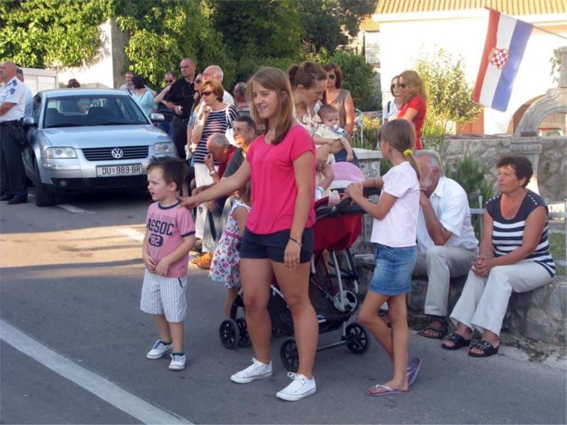 Otkrivanje spomenika Niki Brajiću u Ravnom 0