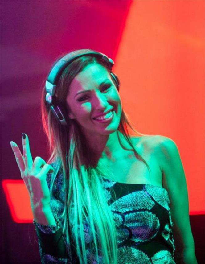 Dj Lia  0