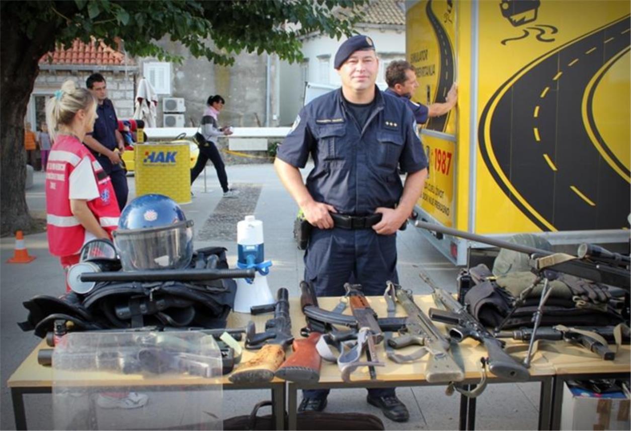 Policija_preventivna akcija na Pilama 0