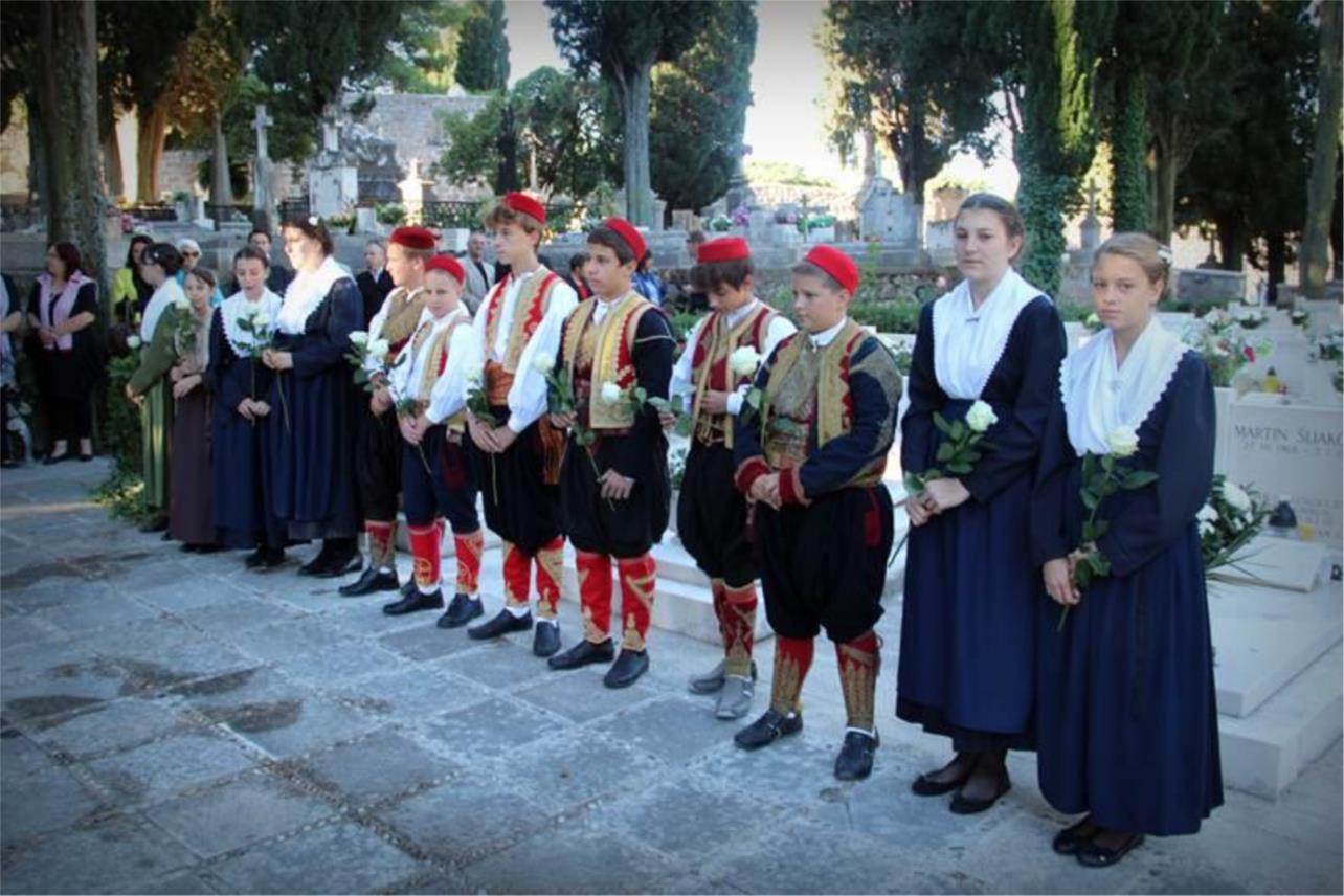 Boninovo polaganje vijenaca 0