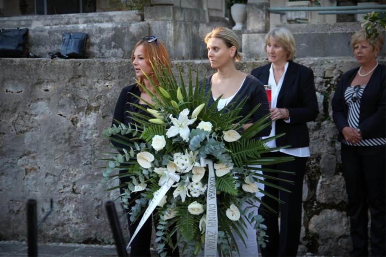 Boninovo polaganje vijenaca 0