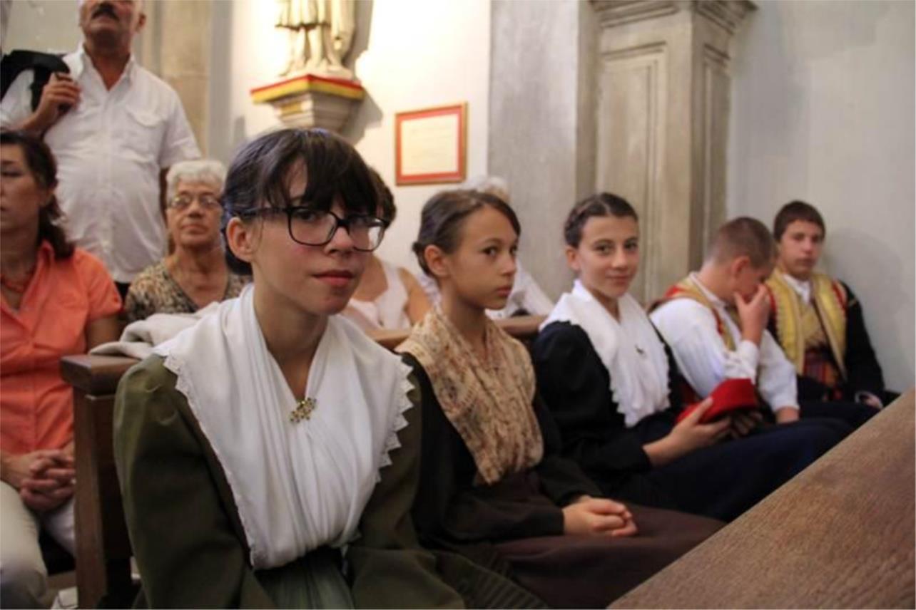 Crkva sv. Vlaha_ osnovnoskolci 0