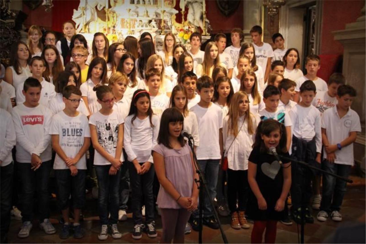 Crkva sv. Vlaha_ osnovnoskolci 0