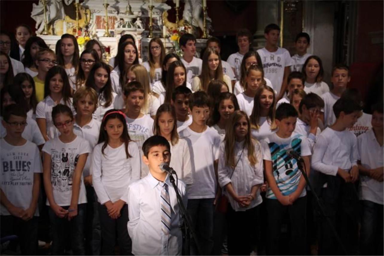 Crkva sv. Vlaha_ osnovnoskolci 0