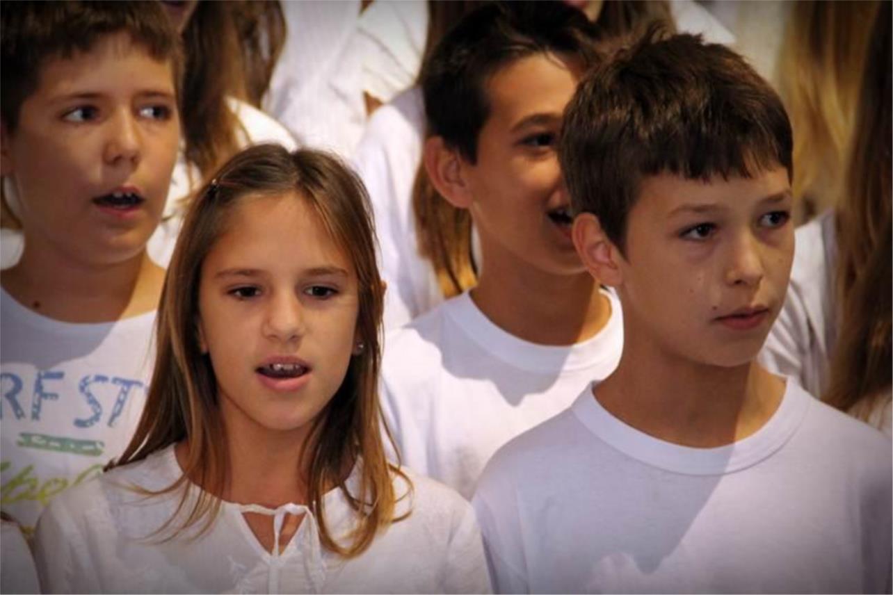 Crkva sv. Vlaha_ osnovnoskolci 0