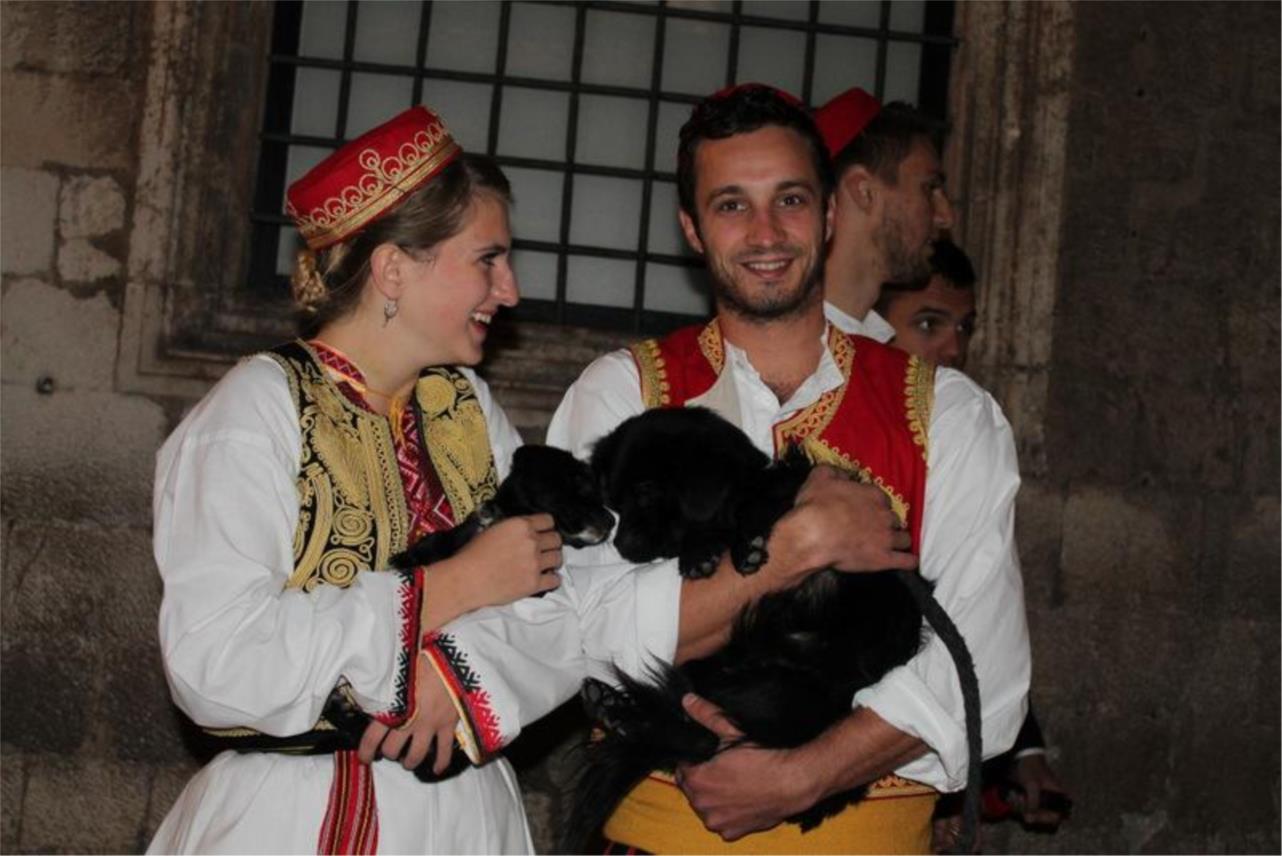 Sretne šapice 0