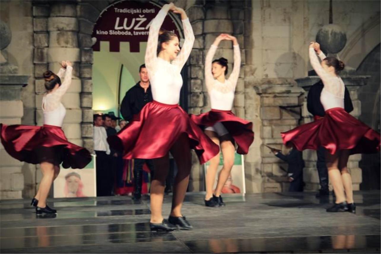 Folklor Stradun 0