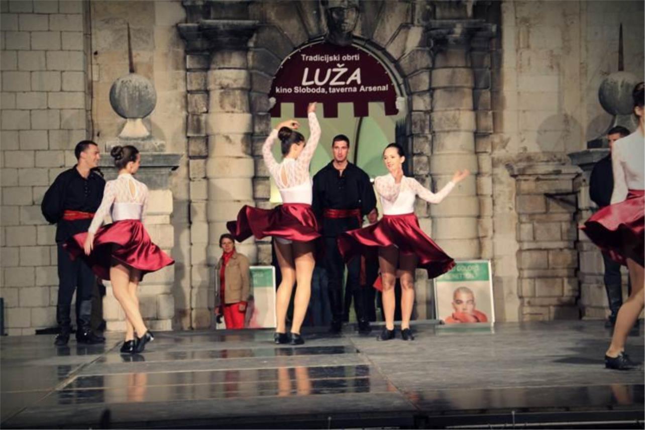 Folklor Stradun 0