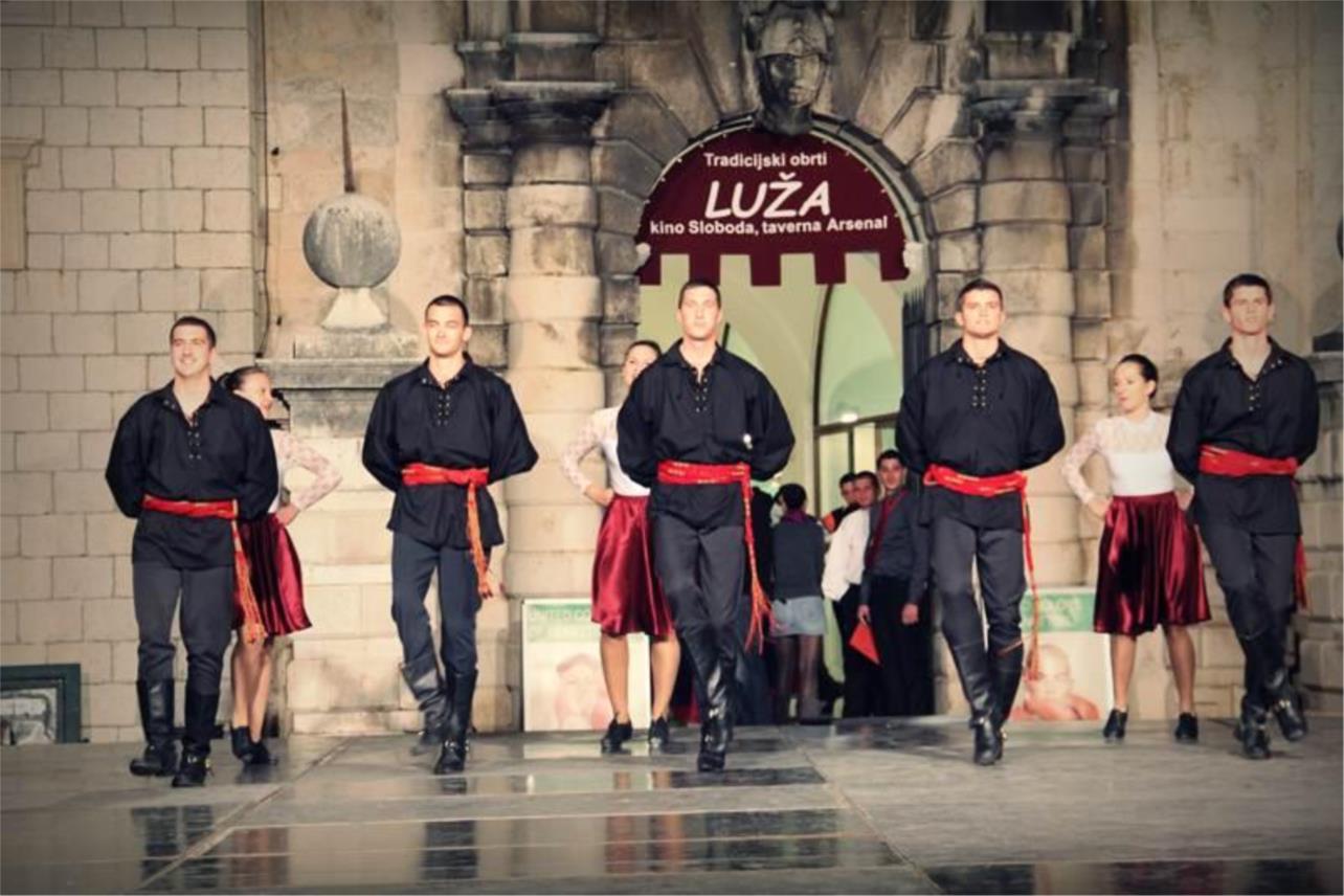 Folklor Stradun 0