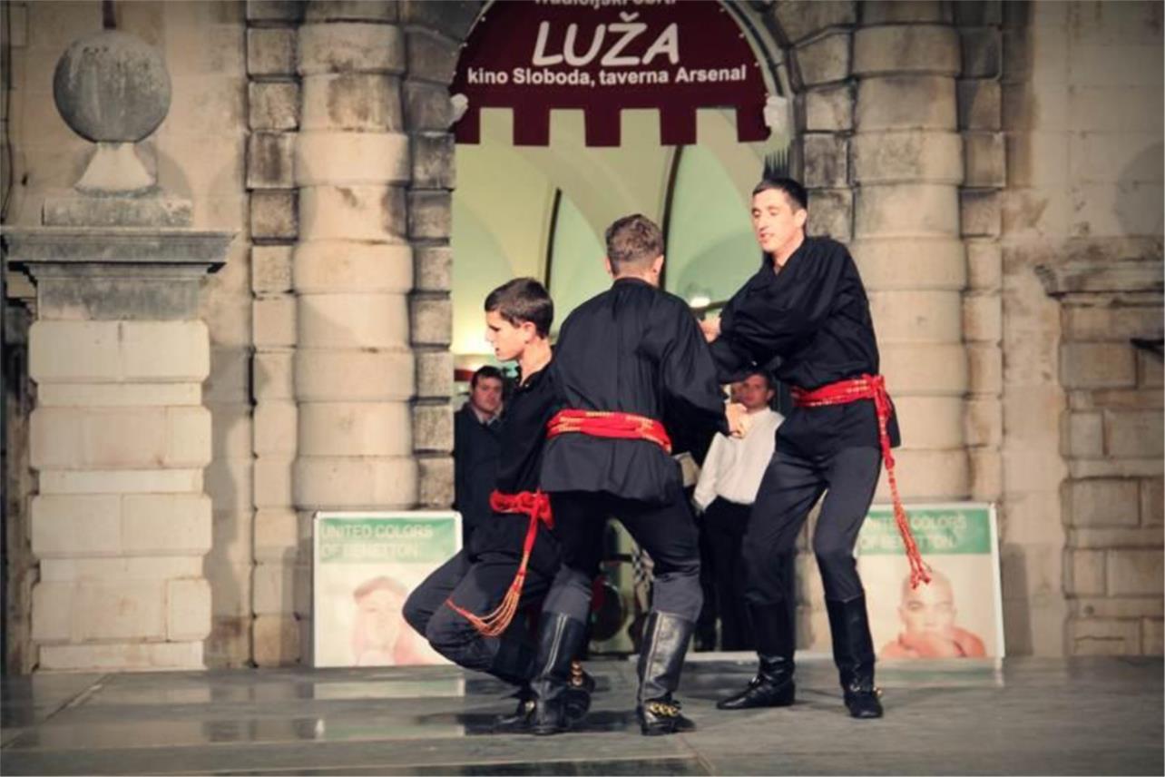 Folklor Stradun 0