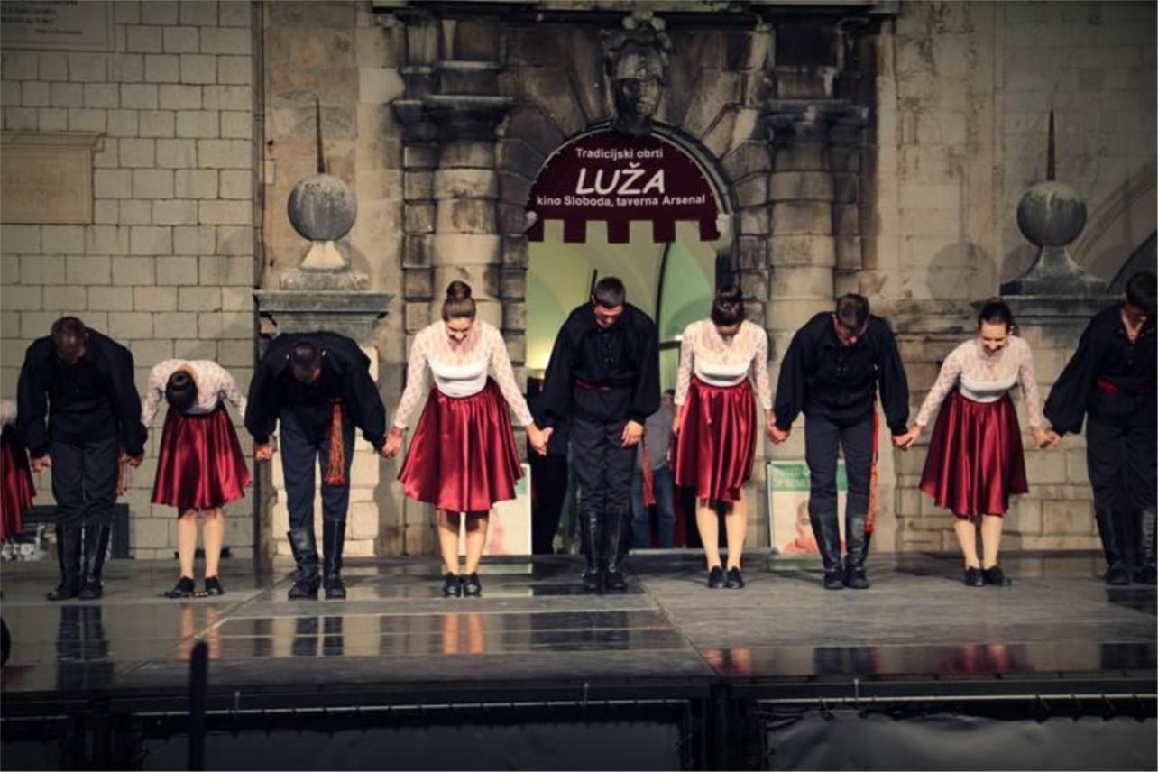 Folklor Stradun 0