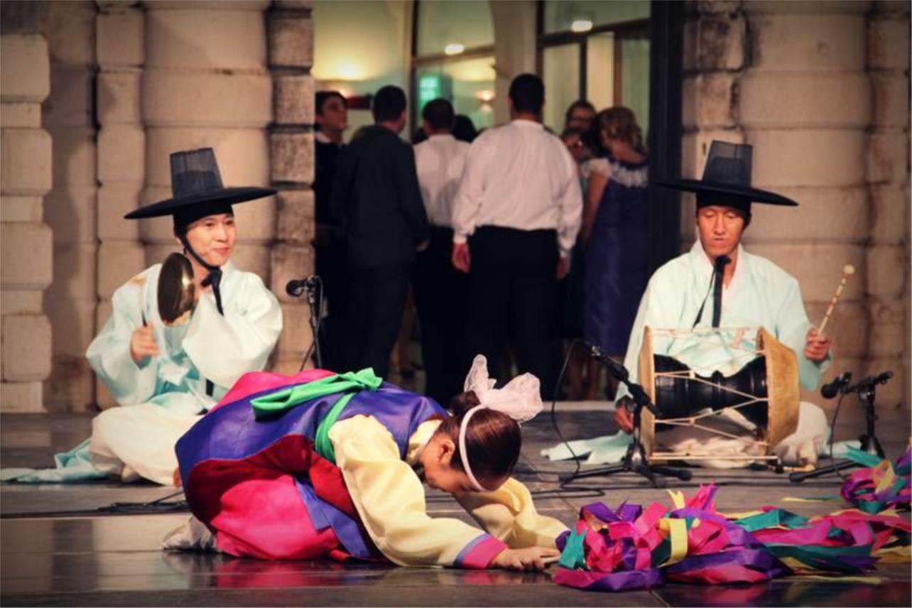 Folklor Stradun 0