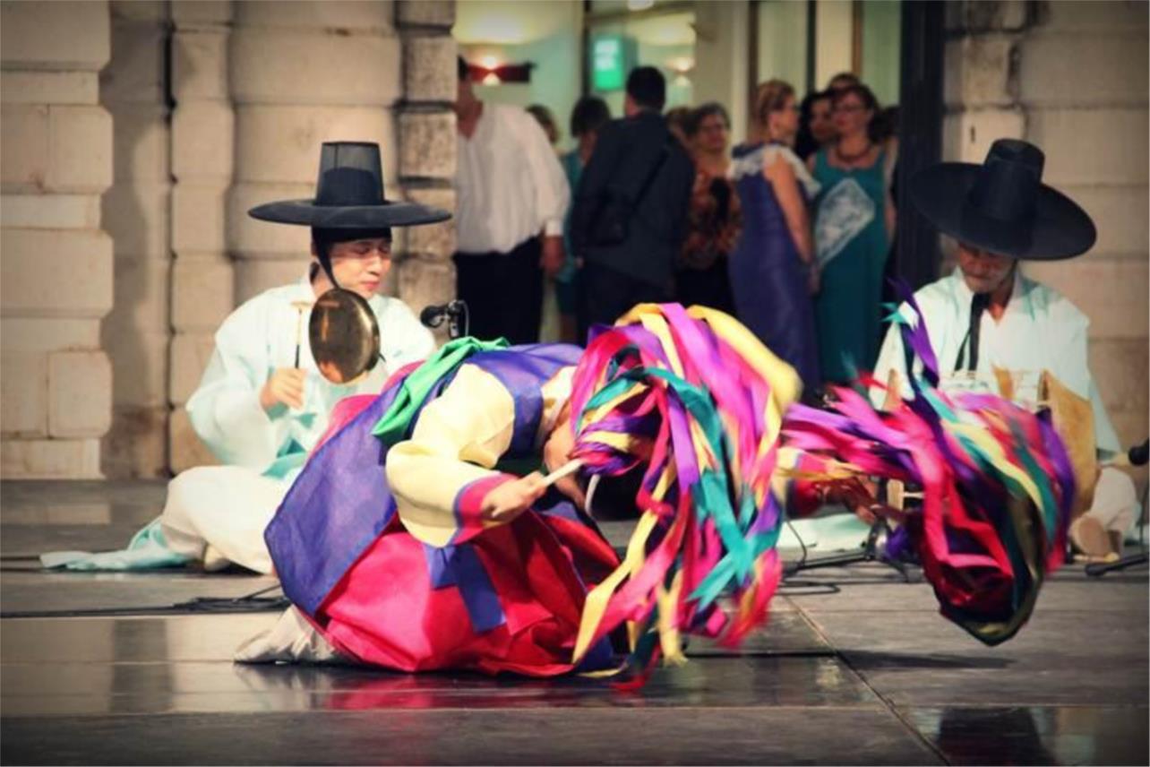 Folklor Stradun 0