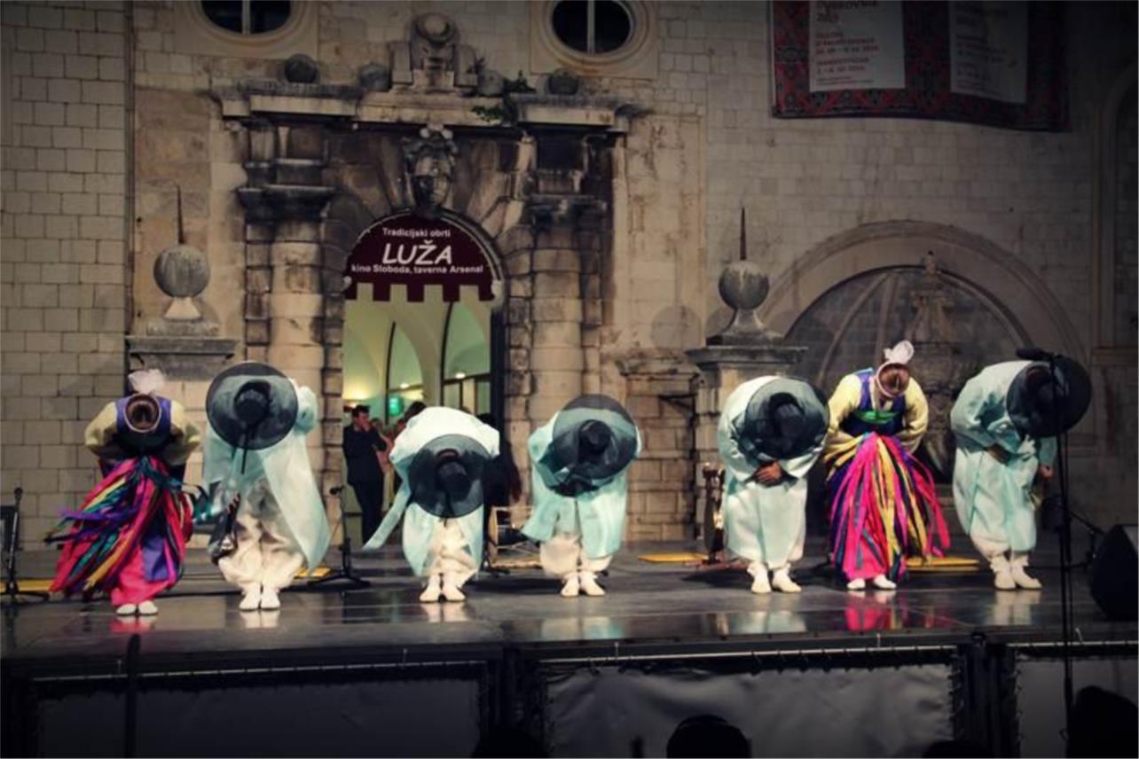 Folklor Stradun 0