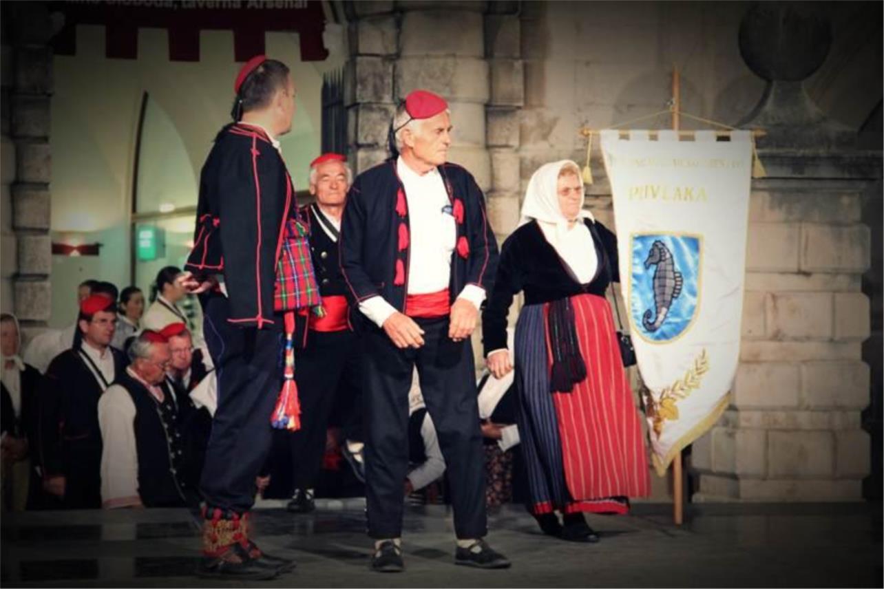 Folklor Stradun 0