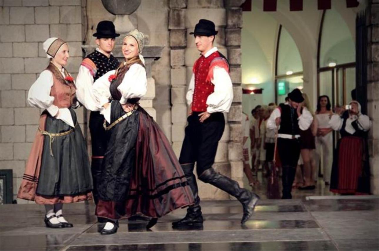 Folklor Stradun 0