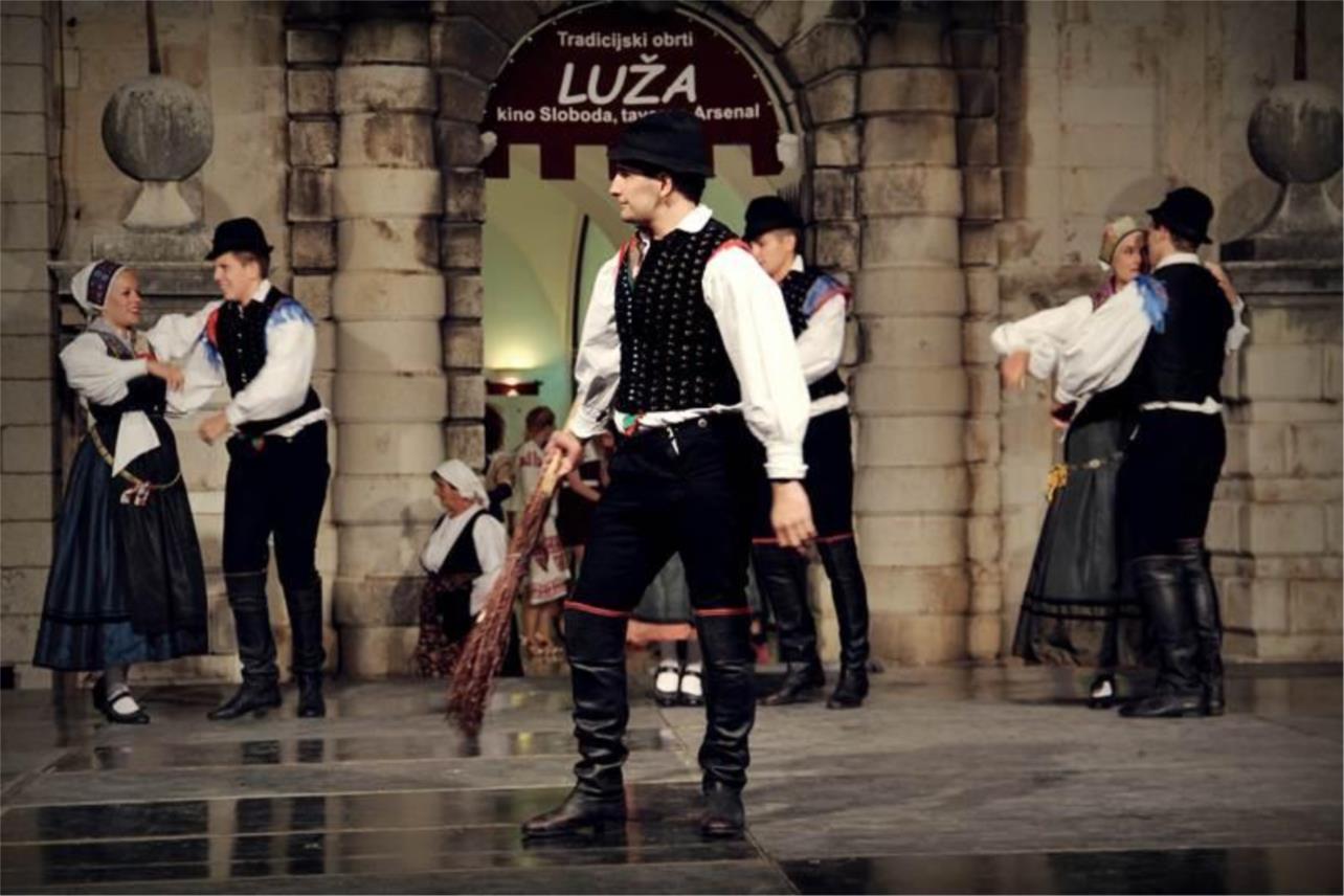 Folklor Stradun 0
