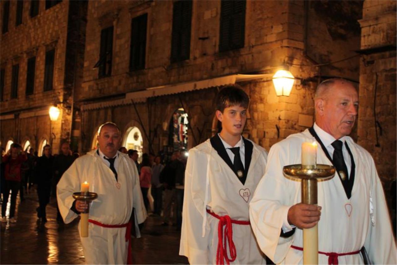 Procesija 0