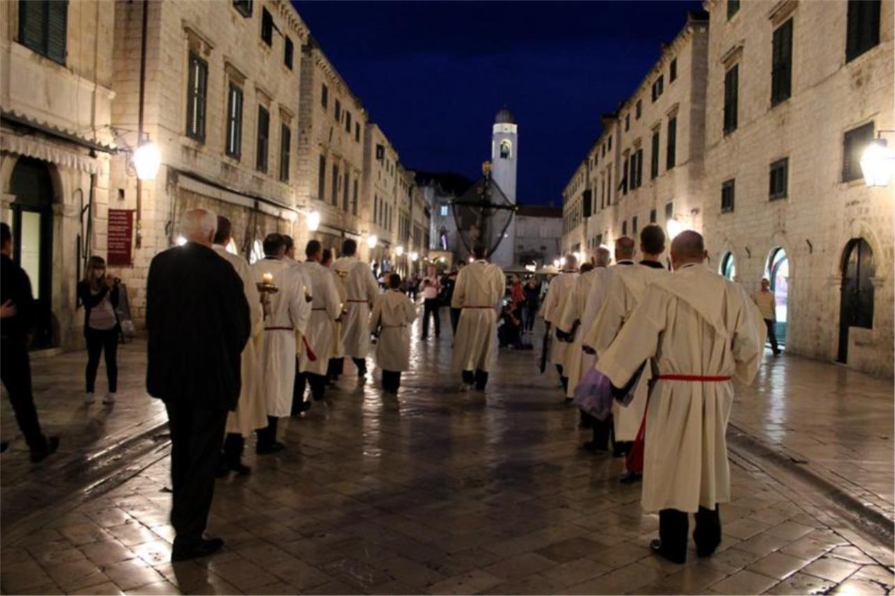 Procesija 0