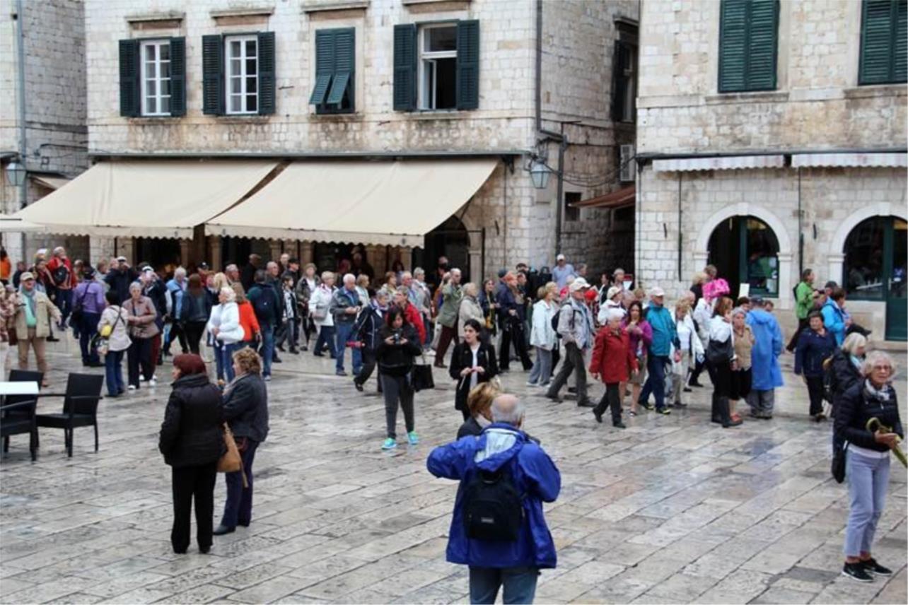 Gužva na Stradunu 0