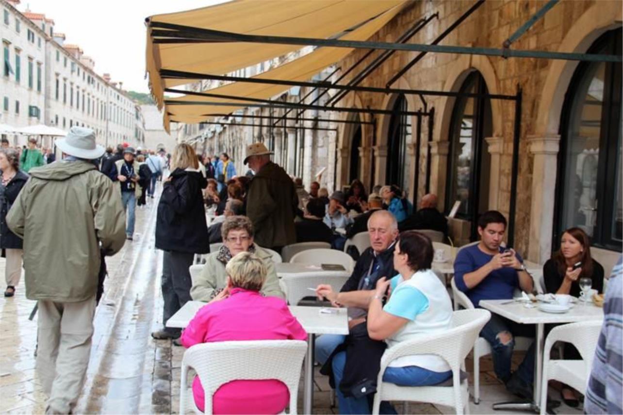 Gužva na Stradunu 0